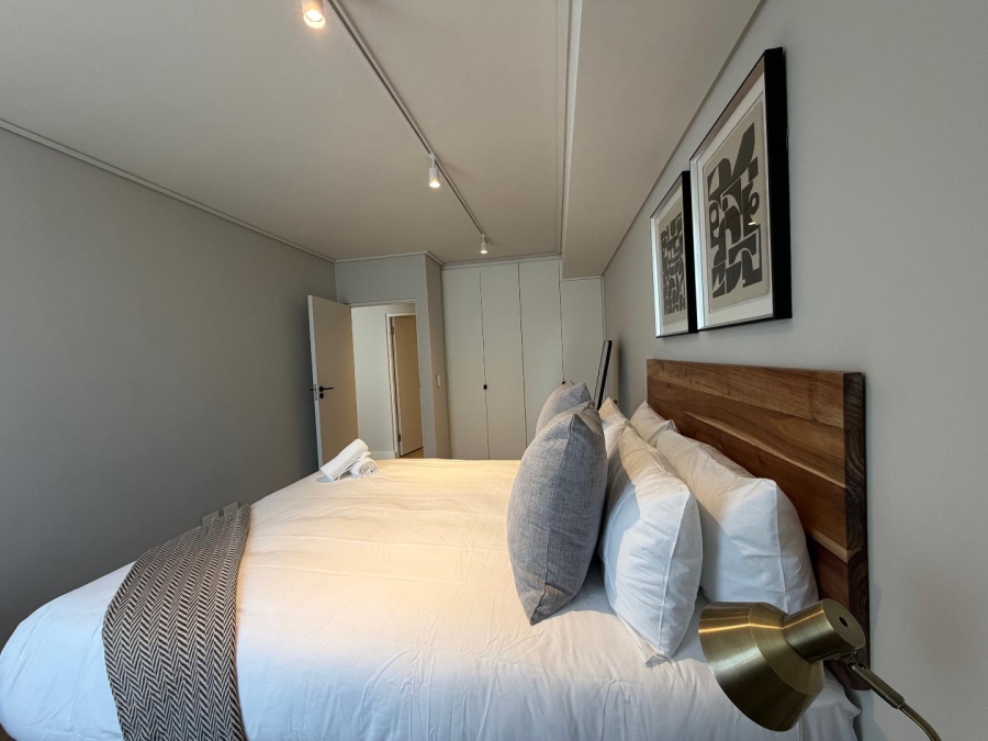 To Let 1 Bedroom Property for Rent in Sea Point Western Cape